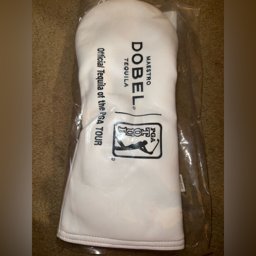 Maestro Tequila Golf Club Head Cover in White